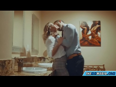 ❤️ 當一個豐滿的金發女郎在公共廁所引誘你時 ❌ 自製色情 在 zh-tw.befuck-net.ru ☑